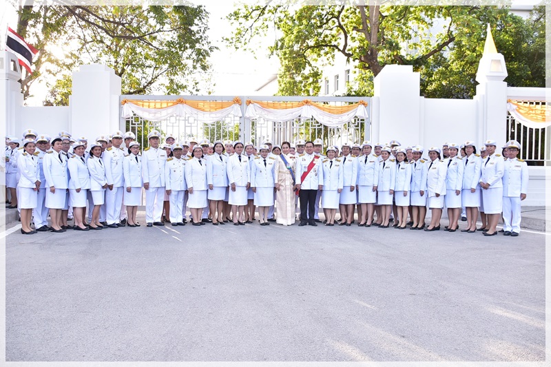 ﻿กรมบังคับคดี เฝ้าทูลละอองธุลีพระบาทรับเสด็จ พระบาทสมเด็จพระเจ้าอยู่หัว ในการพระราชพิธีบรมราชาภิเษก พุทธศักราช 2562 